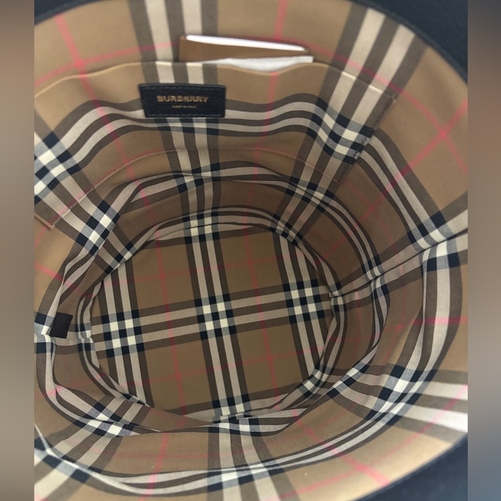 Burberry Black Leather Bucket Bag Vintage Check Strap - Picture 6 of 7